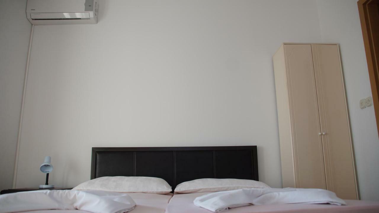 Apartmani Sipic , Bilo - 프리모스턴 외부 사진