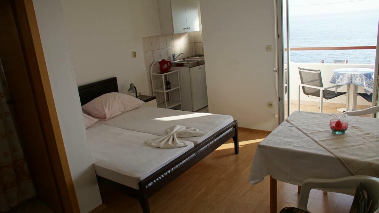 Apartmani Sipic , Bilo - 프리모스턴 외부 사진