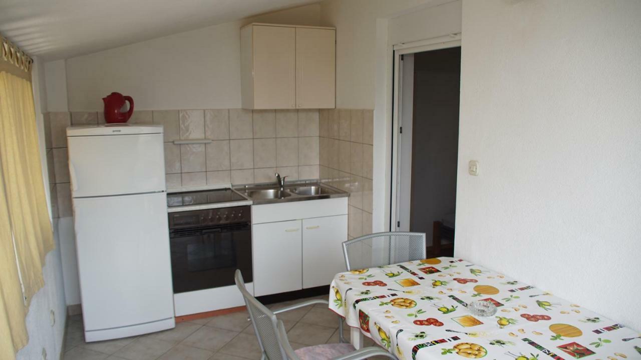 Apartmani Sipic , Bilo - 프리모스턴 외부 사진